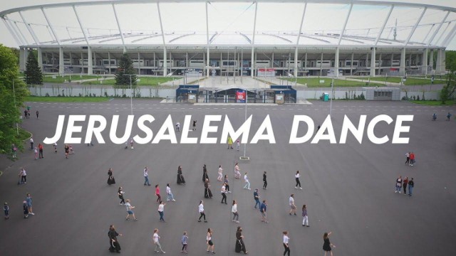 Franciszkańskie Centrum Młodzieżowo-Powołaniowe w Chorzowie podjęło challenge "Jerusalema Dance". Klip został nakrecony w Parku Śląskim przy stadionie. Zobacz jego wykonanie!