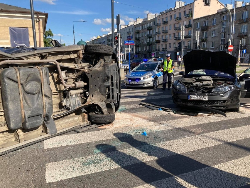 Praga Południe. Wypadek na skrzyżowaniu Terespolskiej i Grochowskiej. Są utrudnienia w ruchu