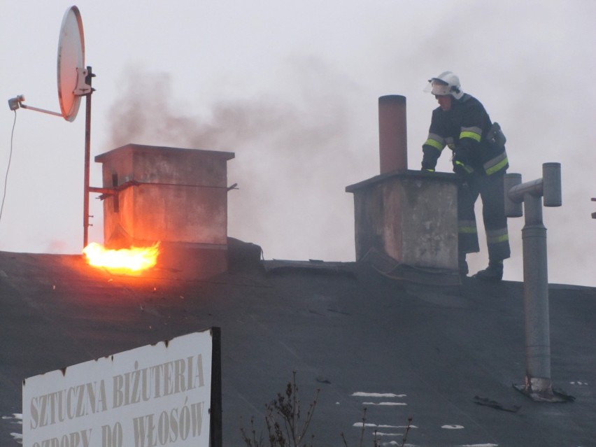 Ul. Garbarska: Cztery osoby ranne w pożarze