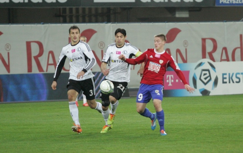 Legia Warszawa - Piast Gliwice. Mistrzowie Polski odzyskali...