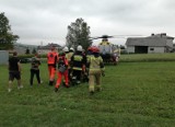 Mężczyzna spadł z dachu. Helikopter LPR zabrał go do Tarnowa