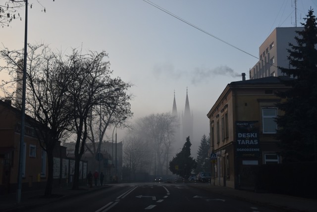 Tej zimy były już w Tarnowie dni, kiedy trudno było oddychać z powodu smogu