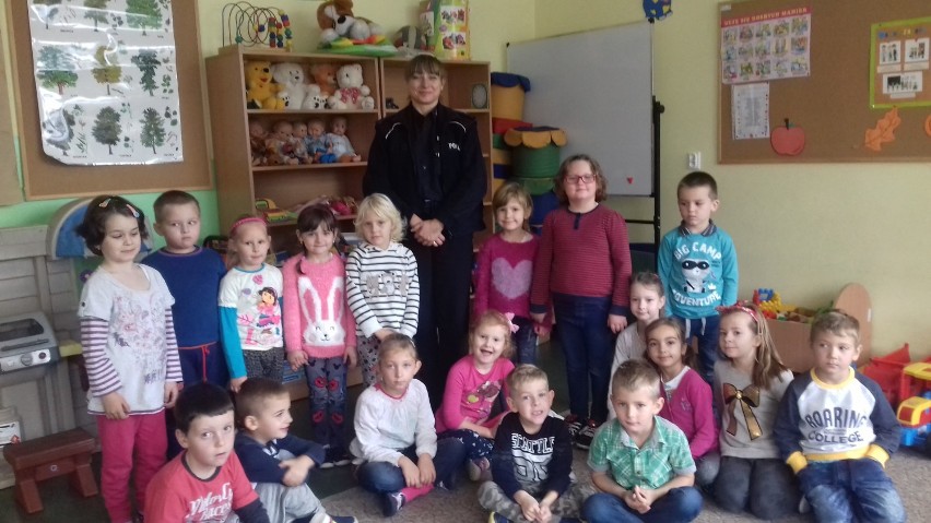 Akcja "Kręci mnie bezpieczeństwo" w szkołach w Radomsku i powiecie