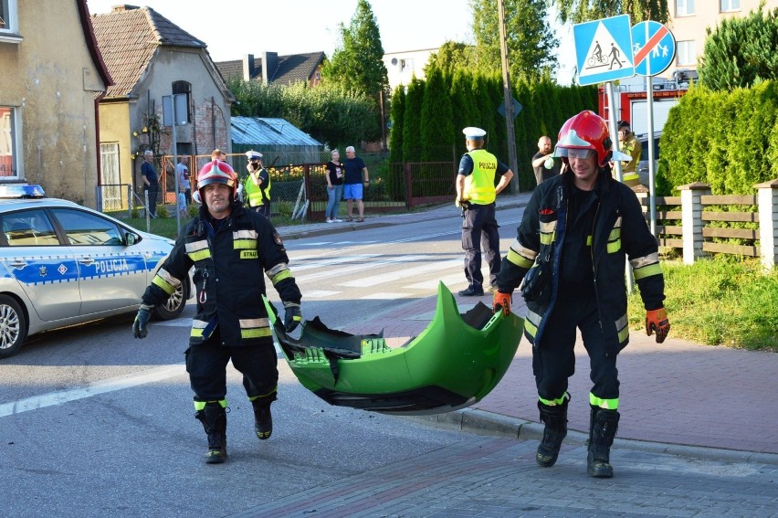 Do kolizji doszło tuż przy bytowskiej komendzie policji.