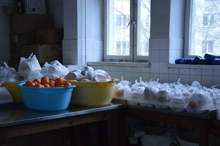 Potrawy wigilijne wydawane są w DDPS w Piotrkowie