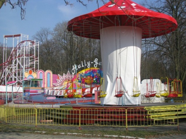 LUNAPARK W ŁODZI przy ul. Konstantynowskiej jest chętnie ...