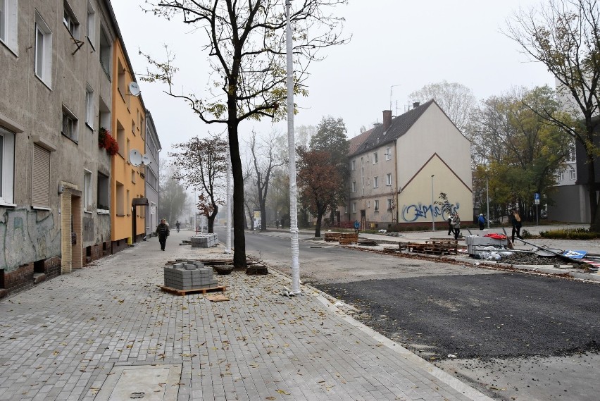 Prace na ul. Oleskiej mają być zakończone w najbliższych...