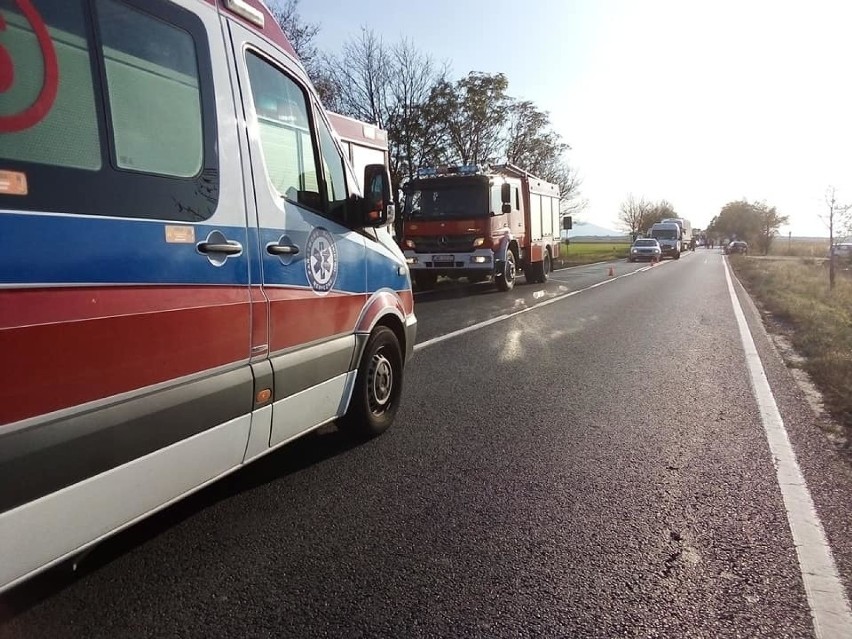 Wypadek pod Wrocławiem. Jedna osoba ranna [ZDJĘCIA]