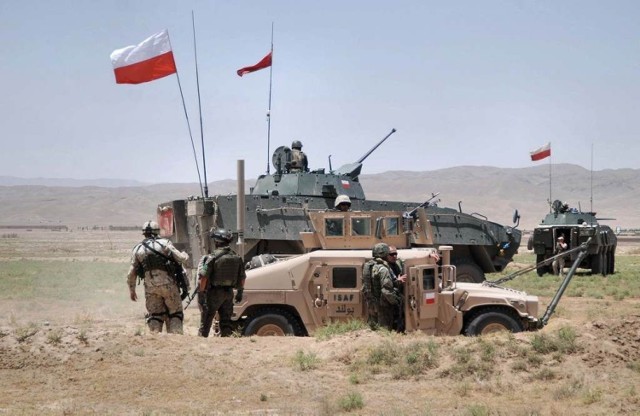 http://commons.wikimedia.org/wiki/Image:Polish_Army_soldiers_in_Afghanistan.jpg