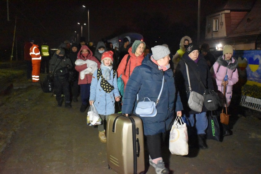 Dwa tysiące uciekinierów z Ukrainy w Olkuszu. Przyjechał...