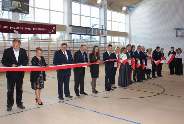 Zespół Szkół Ponadgimnazjalnych w Kłodawie - Sala gimnastyczna otwarta