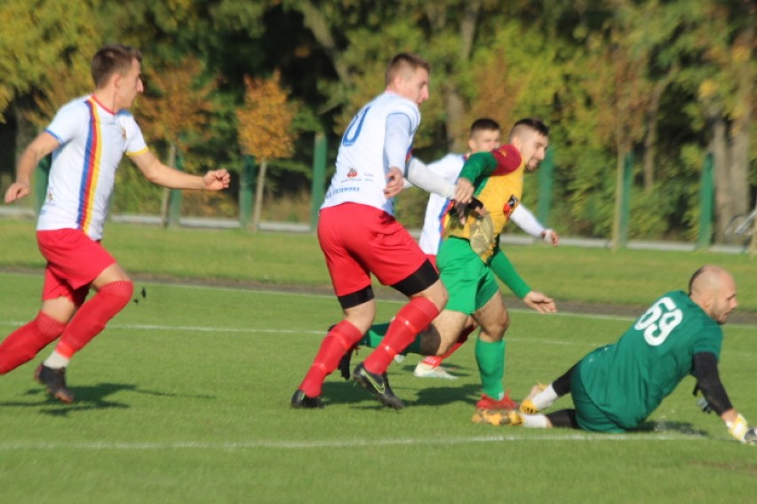 Ziemowit Osięciny - Łokietek Brześć Kujawski 2:3 w 13. kolejce 5 ligi kujawsko-pomorskiej [zdjęcia]