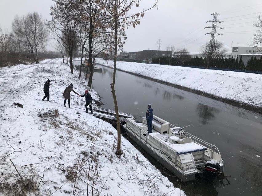 Kraków. Determinacja mieszkańców doprowadziła do oczyszczenia rzeki. Czy to uchroni Bieżanów przed podtopieniami?  