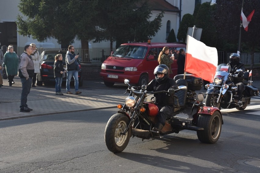 Motoparada Niepodległości 2021 w Książu Wielkopolskim