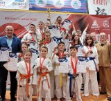 Kolejny sukces wychowanków Sosnowieckiej Szkoły Karate. Z Będzina przywieźli aż 21 medali