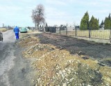 W Koźminie porządkują teren przy cmentarzu