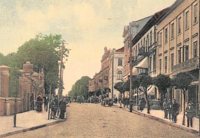 Początek XX wieku. Słowackiego w Piotrkowie już wówczas była jedną z reprezentacyjnych ulic miasta
