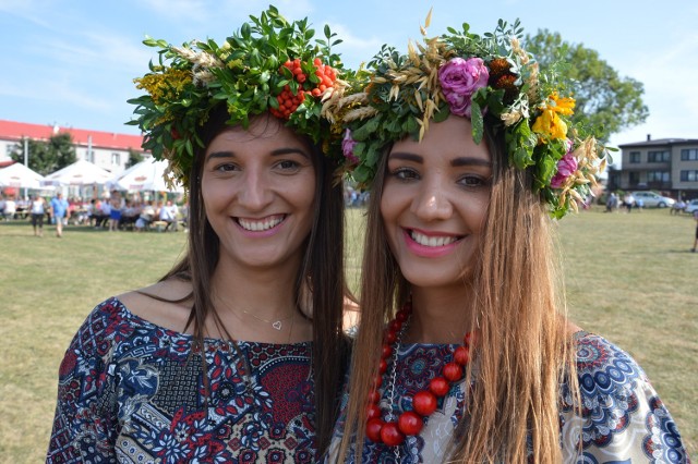 Dożynki we wsi Woźniki (gmina Wola Krzysztoporska) 2019. Tak świętowali plony rolnicy w Woźnikach