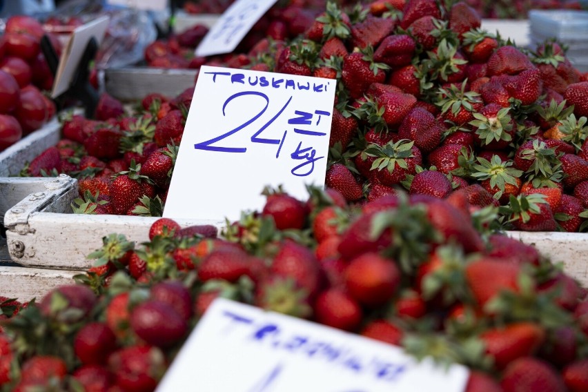 Ceny owoców i warzyw na krakowskim targowisku