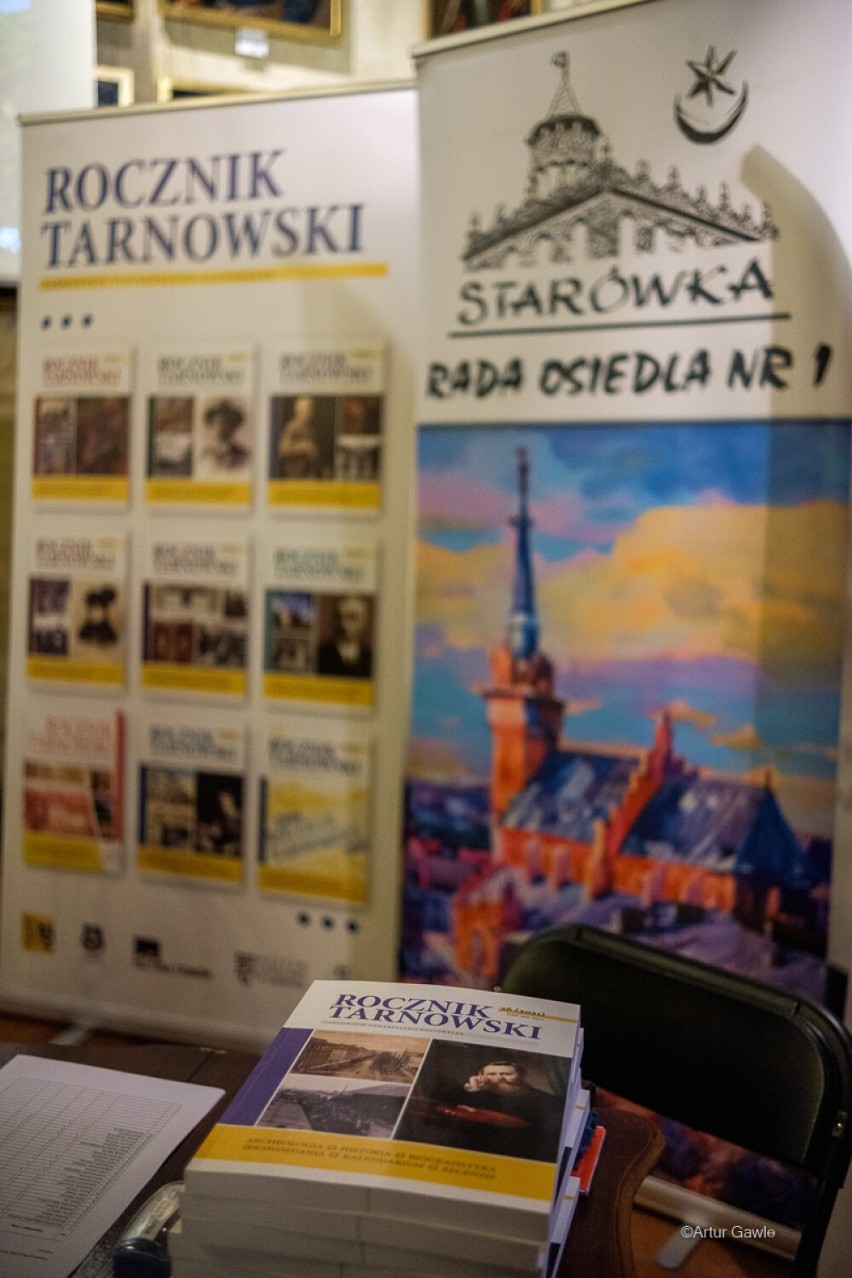 692. rocznica lokacji Tarnowa. W ratuszu zaprezentowano nowy Rocznik Tarnowski i pierwszą publikację z cyklu "Wybitni Tarnowianie" [ZDJĘCIA]