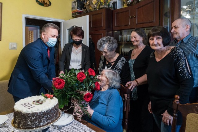 Jubileuszowe 105. urodziny obchodziła najstarsza koninianka, Leokadia Durzyńska.