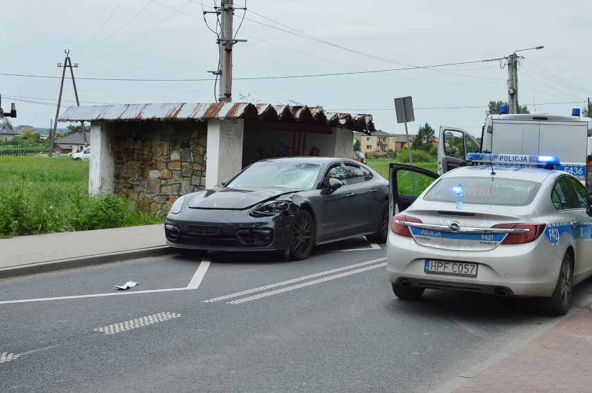 Śmiertelne potrącenie rowerzysty w Bujnach: prokuratura...