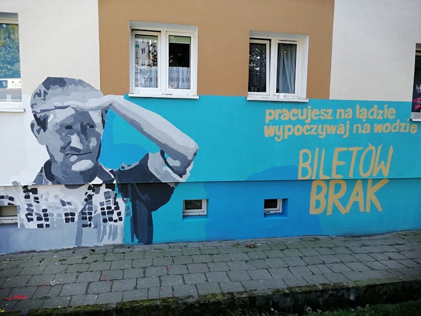 GORZÓW WLKP. Na Słonecznej pojawił się nowy mural. W rolach głównych: Muza, Jan Himilsbach i... Pan Kleks [ZDJĘCIA]