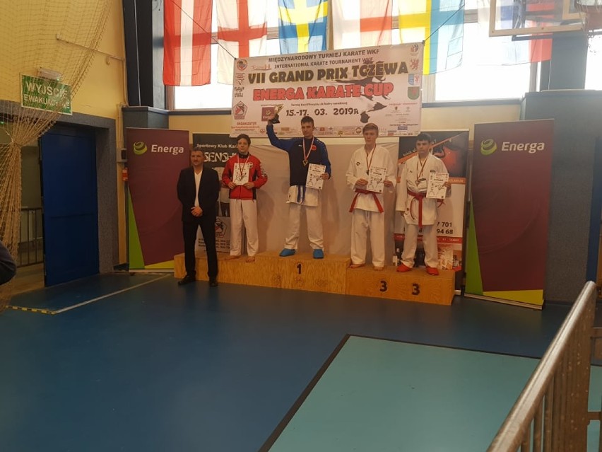 12 medali wywalczyli pleszewscy karatecy na Międzynarodowym Turnieju VII Grand Prix TCZEW – ENERGA KARATE CUP