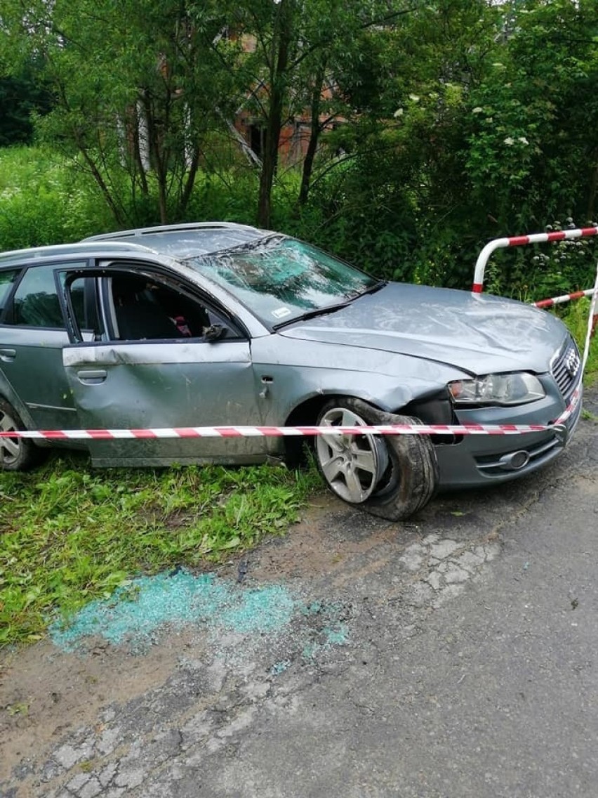 Ten wypadek mógł skończyć się tragicznie. Czy ten pień i to...