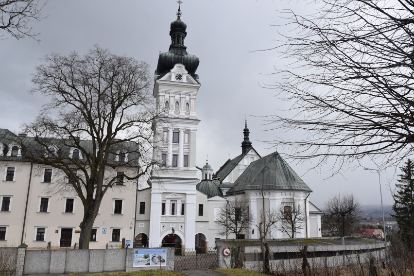 Sanktuarium i klasztor w Tuchowie zamknięte. Jest podejrzenie koronawirusa