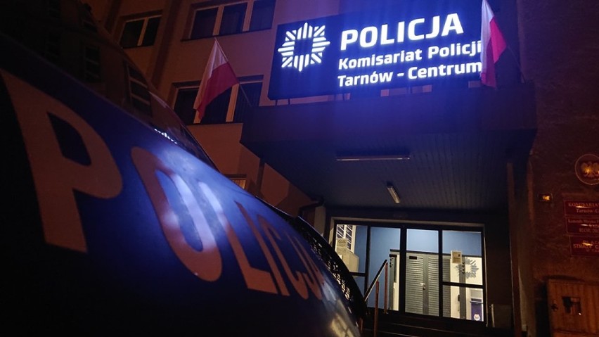 Wypadek w Tarnowie. Sprawca uciekał przed policją. Nie zatrzymał się do kontroli na ul. Narutowicza