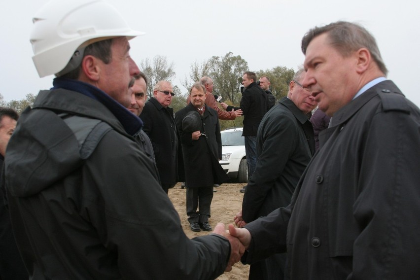 Kazimierz Dolny: Wizyta ministra Millera w związku z programem przeciwpowodziowym