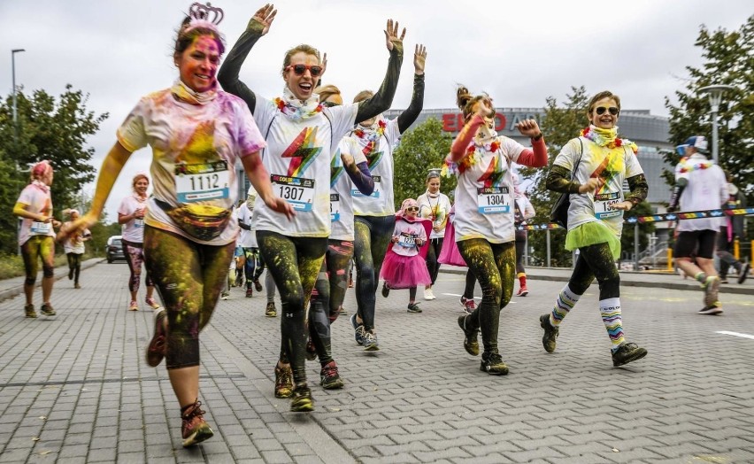 The Color Run po raz pierwszy w Gdańsku. Było naprawdę kolorowo przy Ergo Arenie [zdjęcia]