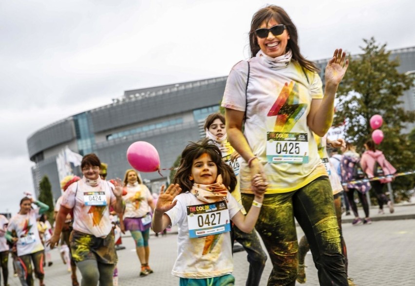 The Color Run po raz pierwszy w Gdańsku. Było naprawdę kolorowo przy Ergo Arenie [zdjęcia]