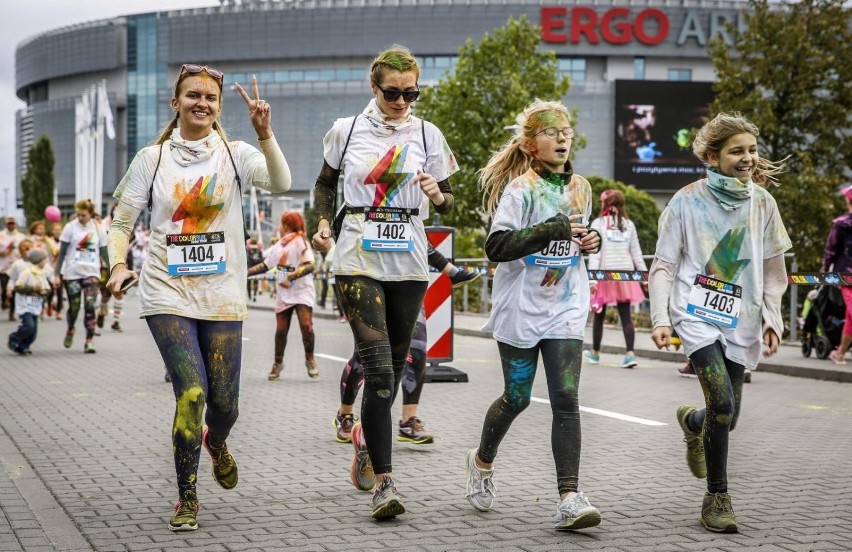 The Color Run po raz pierwszy w Gdańsku. Było naprawdę kolorowo przy Ergo Arenie [zdjęcia]