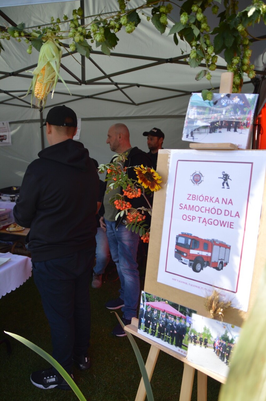 Pospolite ruszenie w Tągowiu. Mieszkańcy pomagają strażakom zebrać pieniądze na wóz bojowy