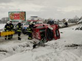 Podhale. Wypadek w Chochołowie. Auto wpadło do rowu, jedna osoba jest poszkodowana