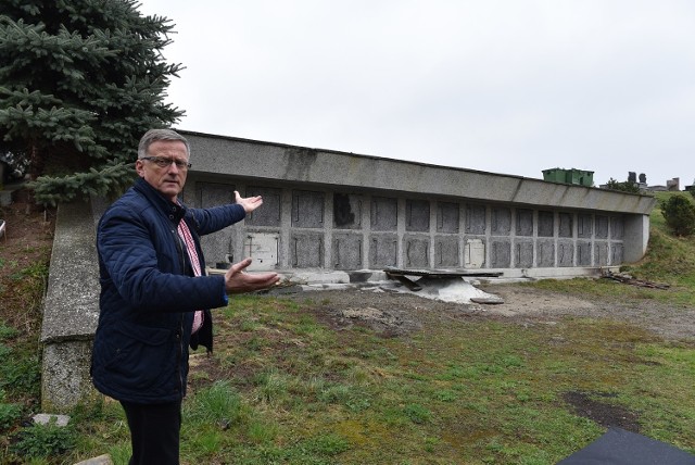 Radny Artur Czernecki proponuje przebudować istniejące katakumby w Gołąbkowicach na kolumbarium