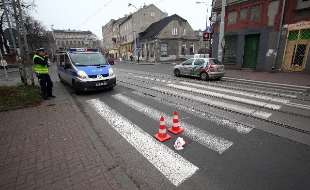 Do potrącenia kobiety przechodzącej przez pasy doszło na Wojska Polskiego w Łodzi