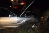Wypadek w gminie Choczewo. Samochód uderzył w drzewo