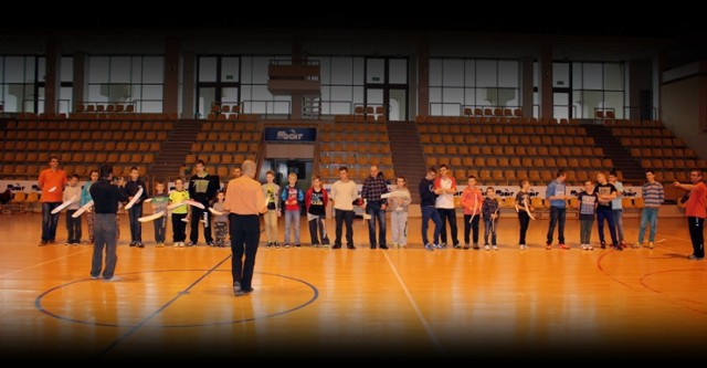 MDK Chełm. Zawody szybowców na Miejskiej Hali Sportowej.