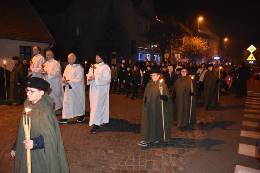 Nowy Tomyśl: Marsz Świętych przeszedł ulicami miasta