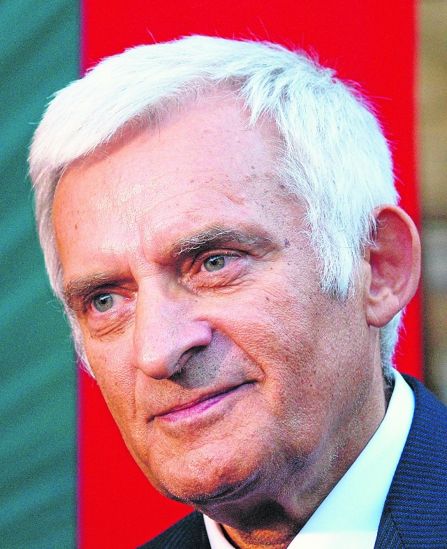 Wśród ViP-ów przybyłych na krynickie forum jest Jerzy Buzek