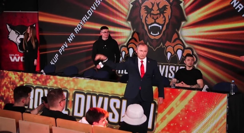MMA federacji Royal Division w Oleśnicy. Miała być walka sobowtórów Putina i Zeleńskiego. Sprzedaż biletów na kontrowersyjną galę ruszyła