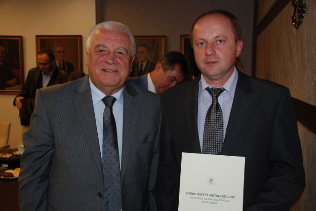 Rektor UP Michał Śliwa i dyrektor ZSP Janusz Szczęch