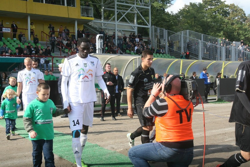 Skandal! Rasistowski napis na murze stadionu. Energetyk ROW Rybnik się tłumaczy