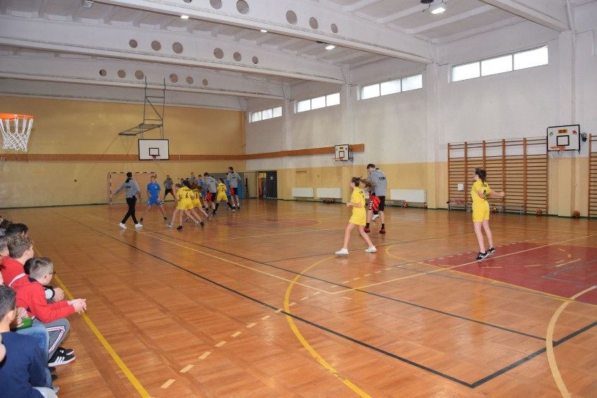 STK Czarni promują koszykówkę w powiecie słupskim [zdjęcia]