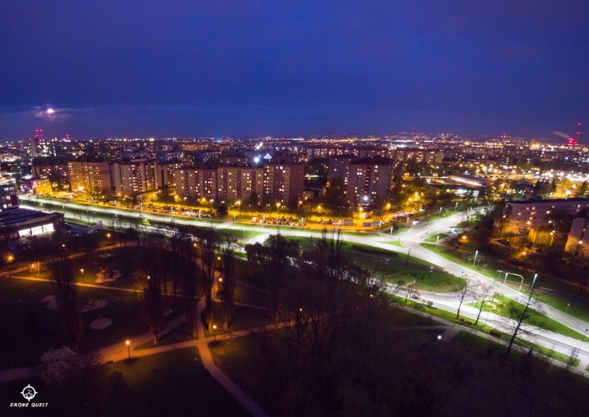 Kraków zachwyca po zmroku. Zobacz niesamowite zdjęcia z lotu ptaka