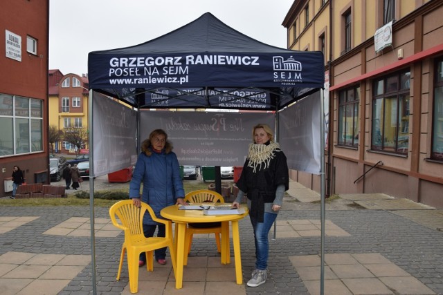 Kilka dni temu rozpoczęła się zbiórka podpisów pod wnioskiem o referendum w sprawie reformy edukacji