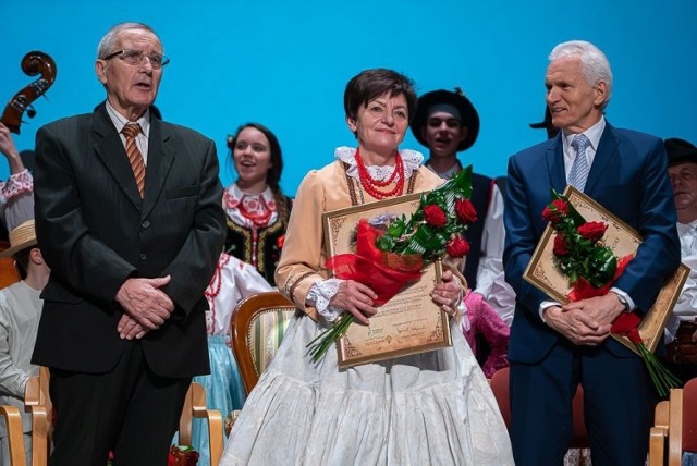 Maria Kogut z Janczowej (w środku) - laureatka tytułu Sądeczanin 2019 roku